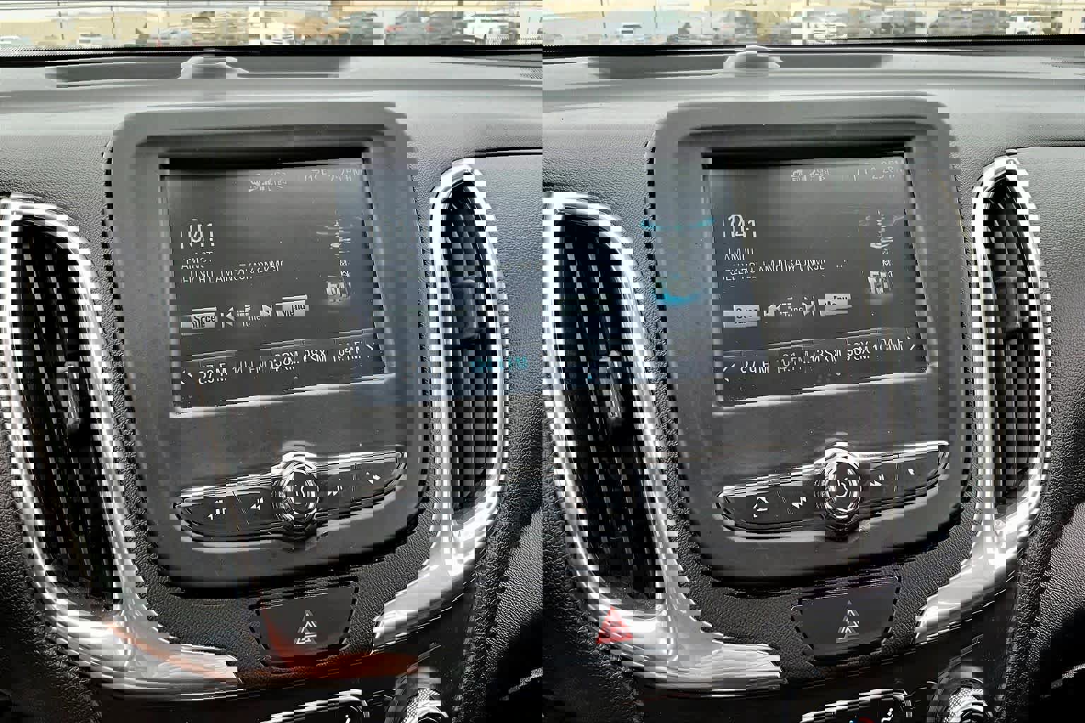 Used 2018 Chevrolet Equinox LT image 7