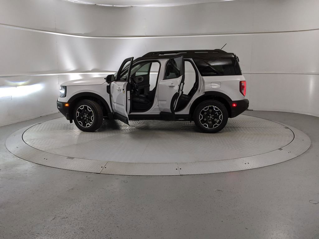 New 2025 Ford Bronco Sport Outer Banks w/ Outer Banks Tech Package+ image 11