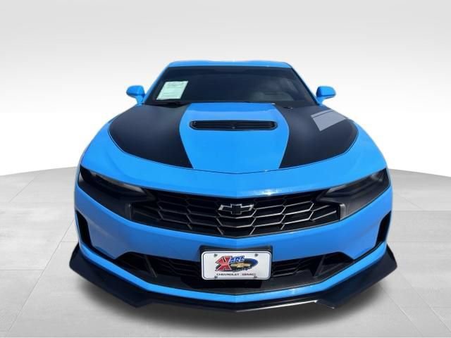 Used 2023 Chevrolet Camaro LT w/ Technology Package RWD image 8