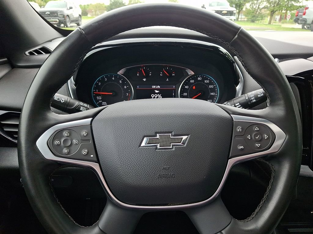 Used 2023 Chevrolet Traverse RS w/ LPO, Floor Liner Package AWD/4WD image 21