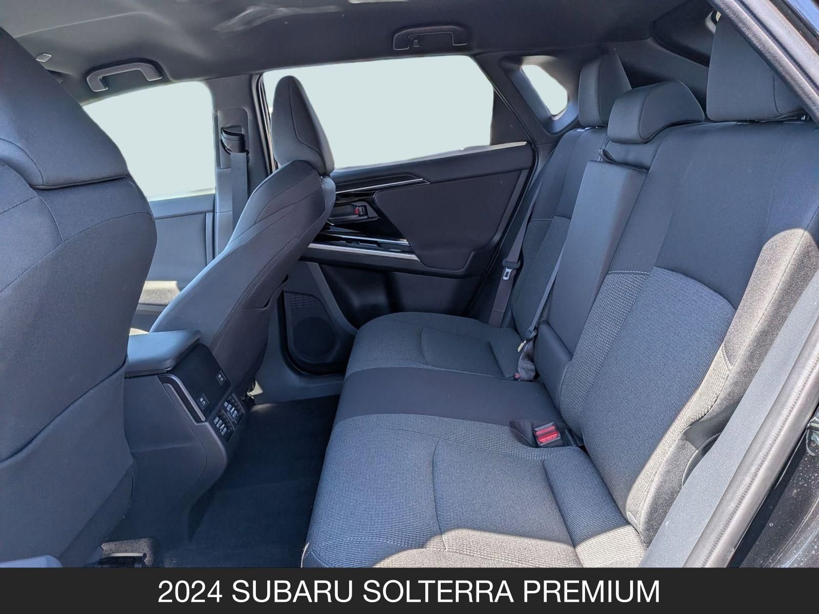 Used 2024 Subaru Solterra Premium image 19