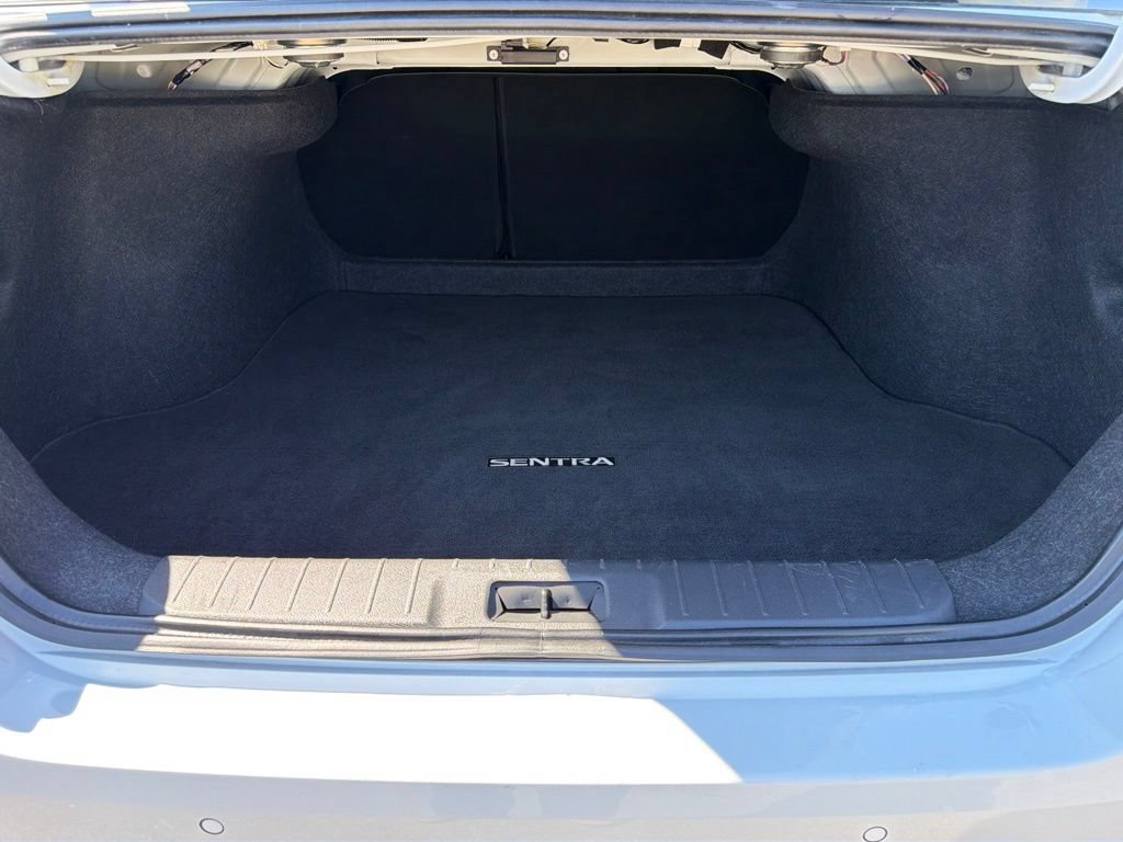 Used 2025 Nissan Sentra SV FWD image 17
