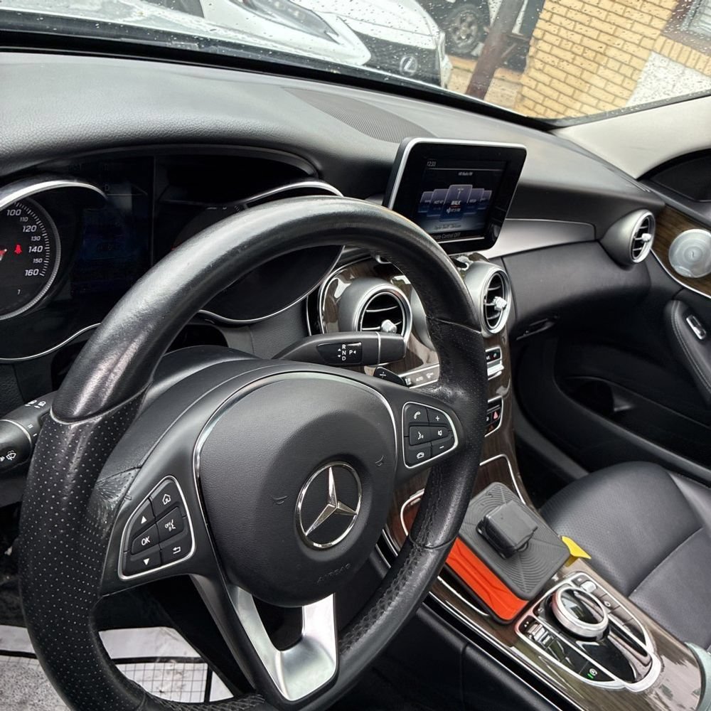 Used 2017 Mercedes-Benz C 300 4MATIC Sedan image 8