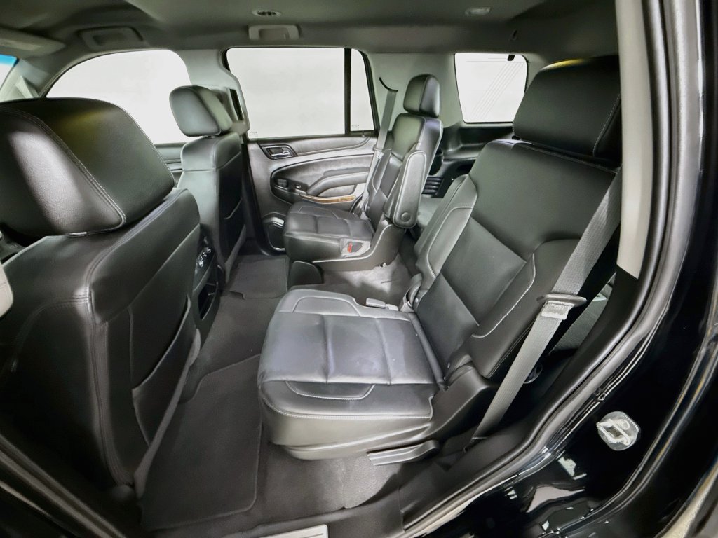 Used 2020 Chevrolet Tahoe LT w/ Luxury Package RWD image 25