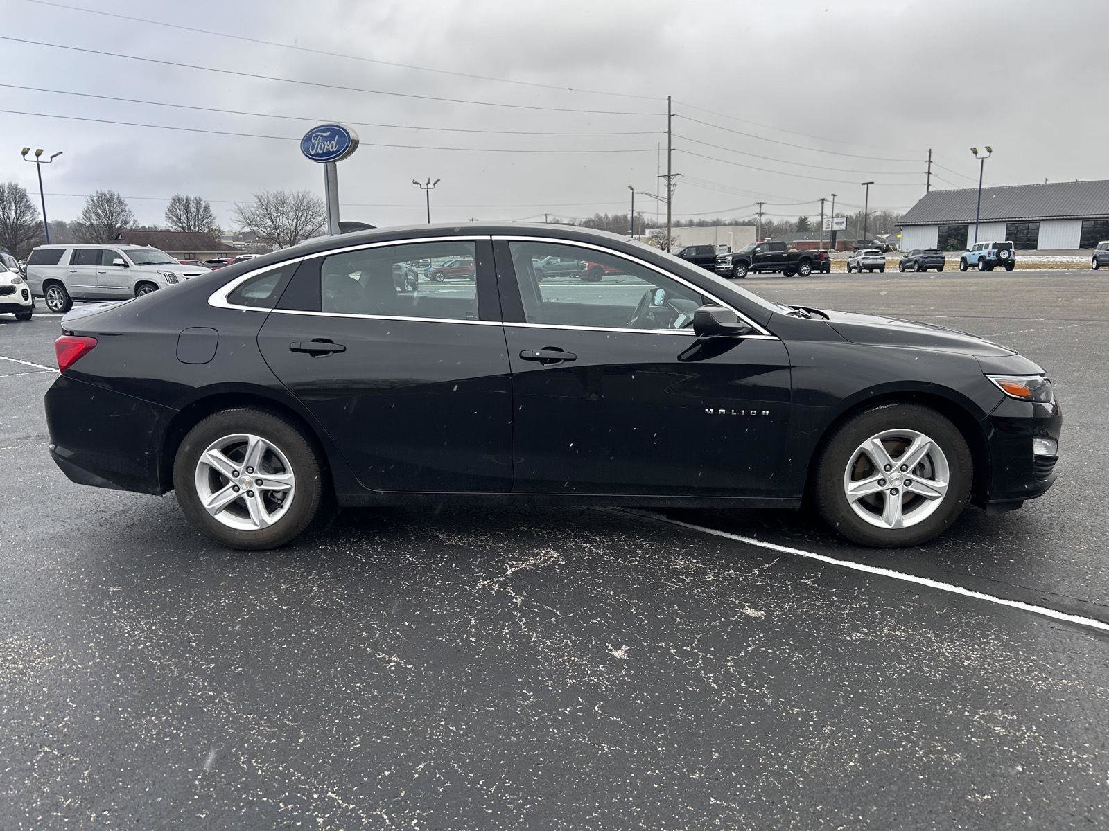 Used 2025 Chevrolet Malibu LS image 4