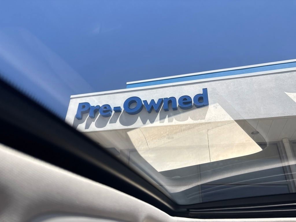 Used 2014 Volkswagen Passat TDI SEL Premium FWD image 22