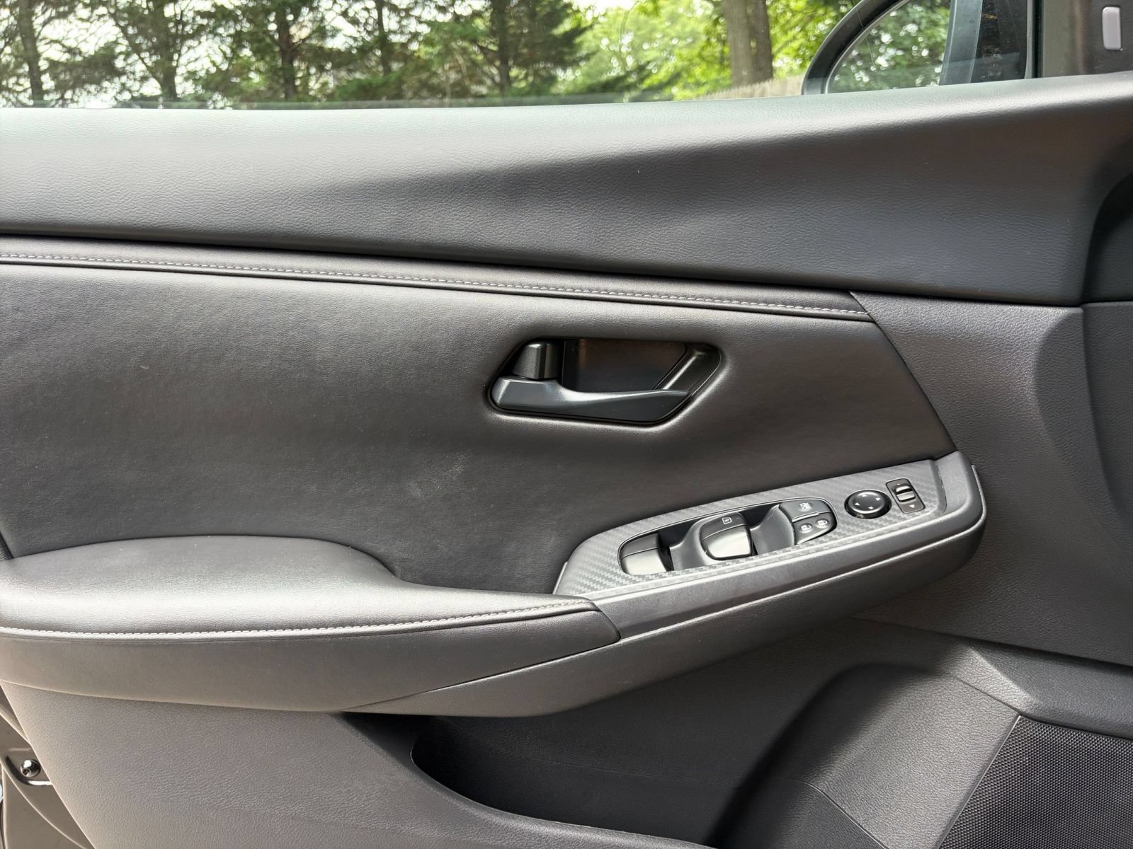 Used 2025 Nissan Sentra S FWD image 18