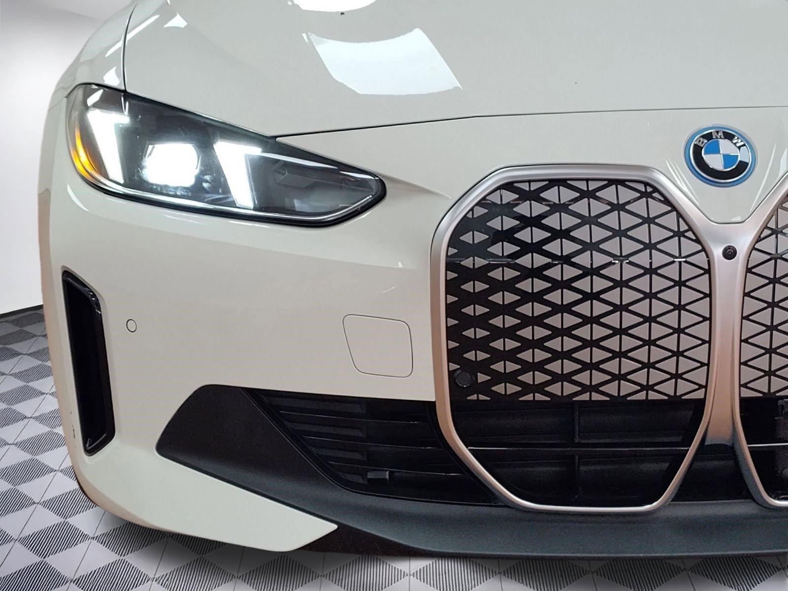 Used 2025 BMW i4 xDrive40i w/ Premium Package image 10