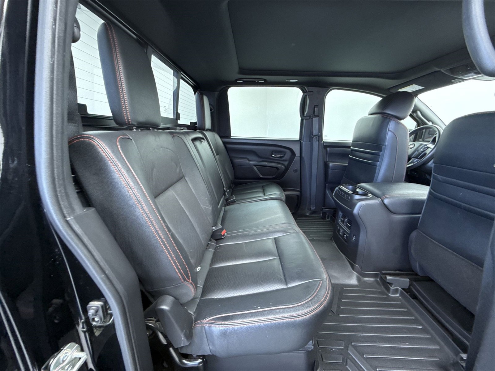 Used 2020 Nissan Titan PRO-4X w/ Pro-4x Convenience Package image 45