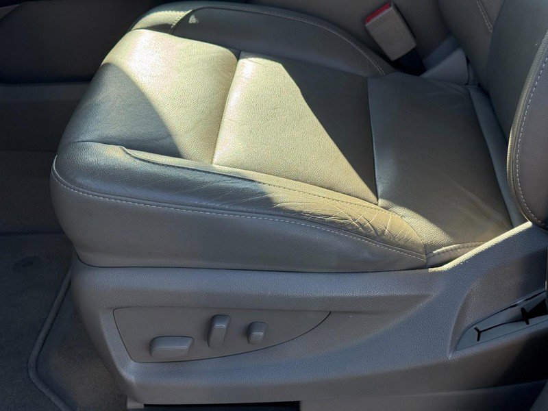 Used 2019 Chevrolet Suburban LT image 28