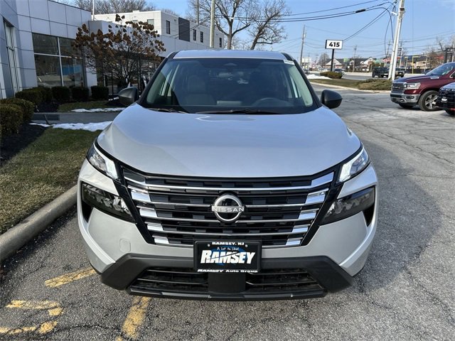 Certified 2025 Nissan Rogue S image 3