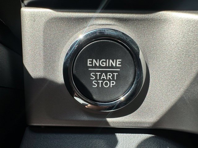 New 2026 Ford F350 XLT w/ XLT Premium Package AWD/4WD image 17