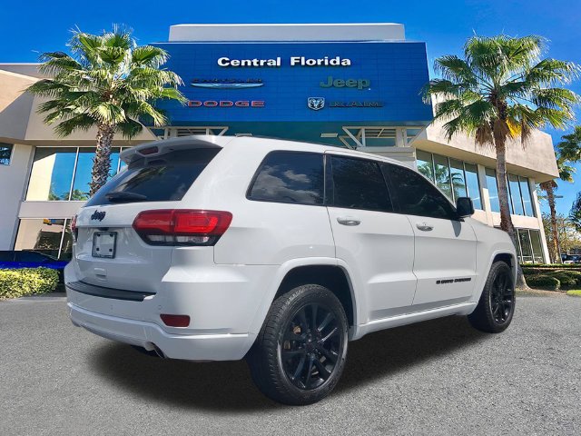 Used 2022 Jeep Grand Cherokee Laredo X RWD image 5