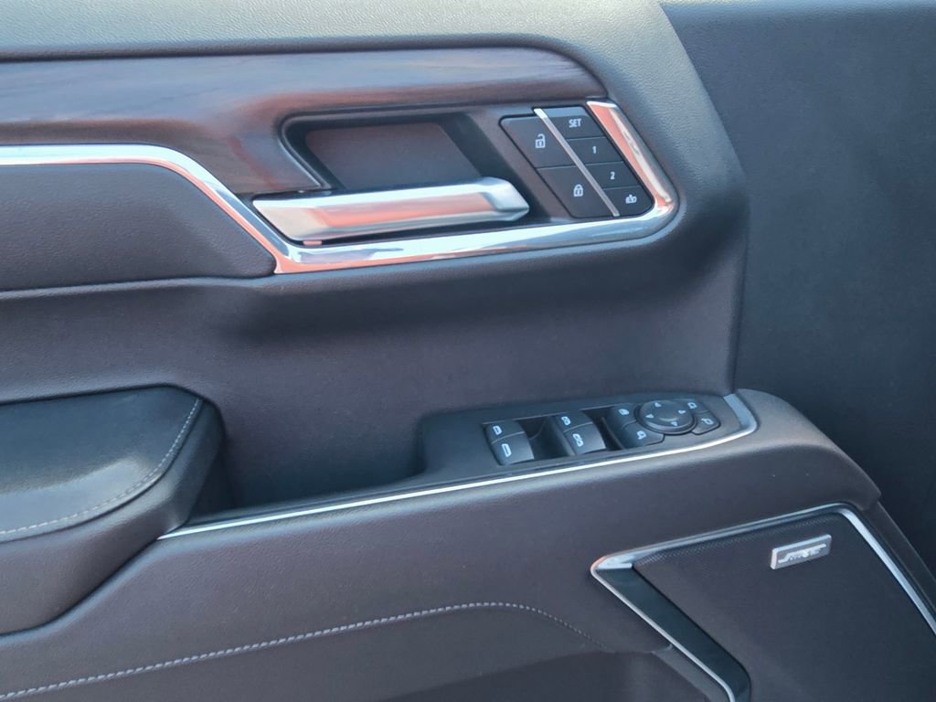 Used 2023 GMC Sierra 1500 SLT w/ SLT Premium Plus Package AWD/4WD image 28