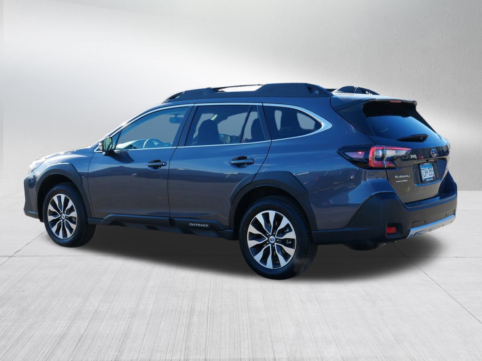Certified 2025 Subaru Outback Limited image 5