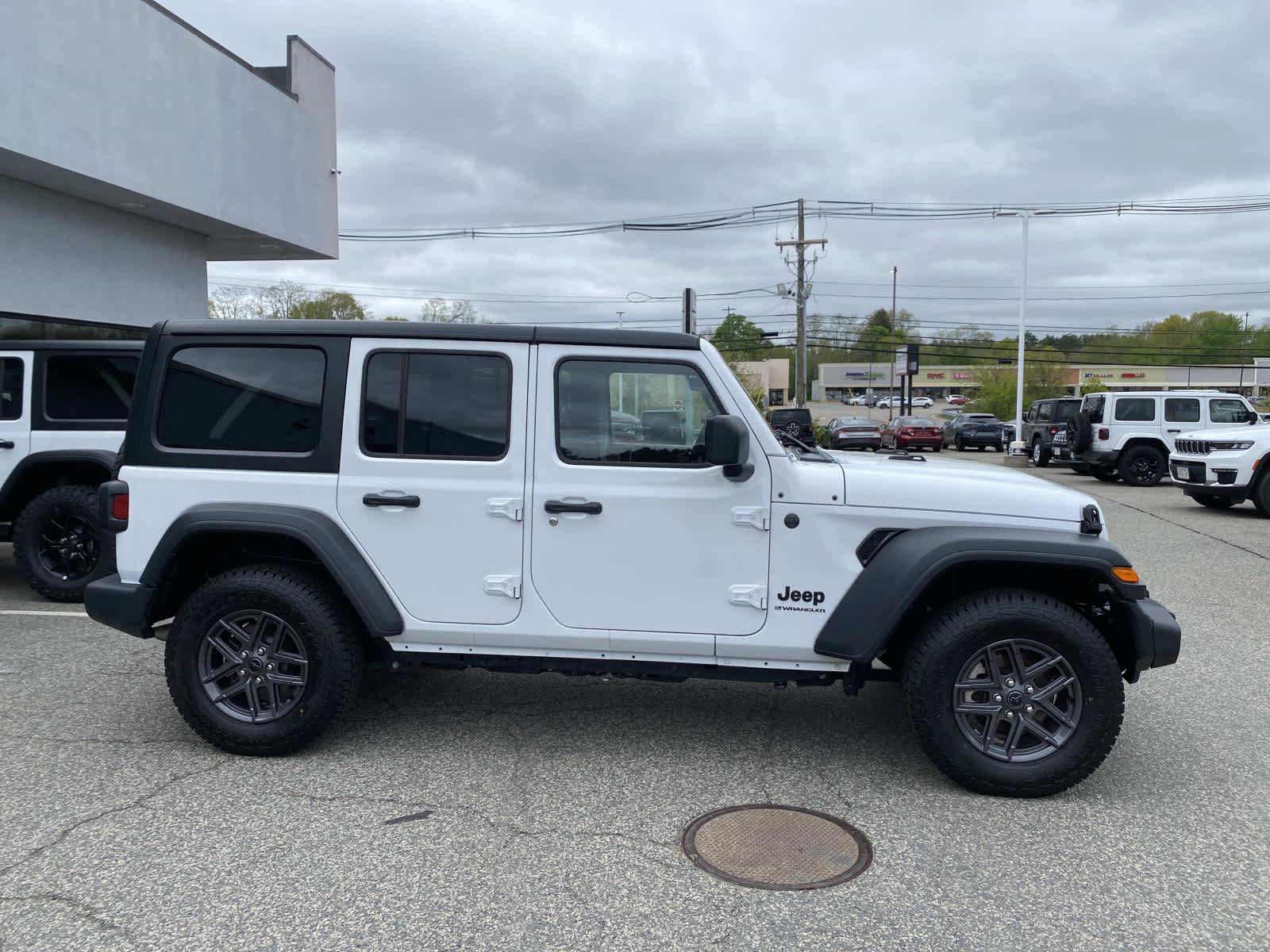 Certified 2025 Jeep Wrangler Unlimited Sport AWD/4WD image 2