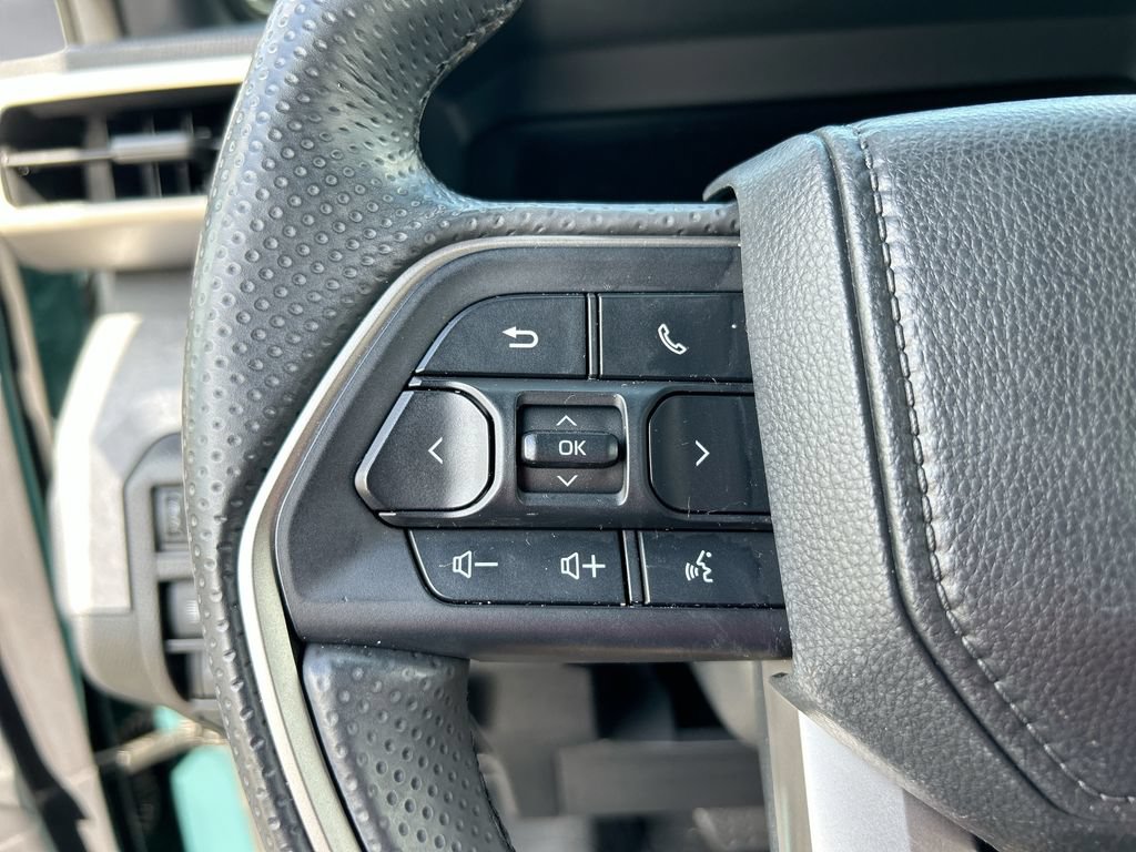 Certified 2025 Toyota 4Runner Platinum AWD/4WD image 30