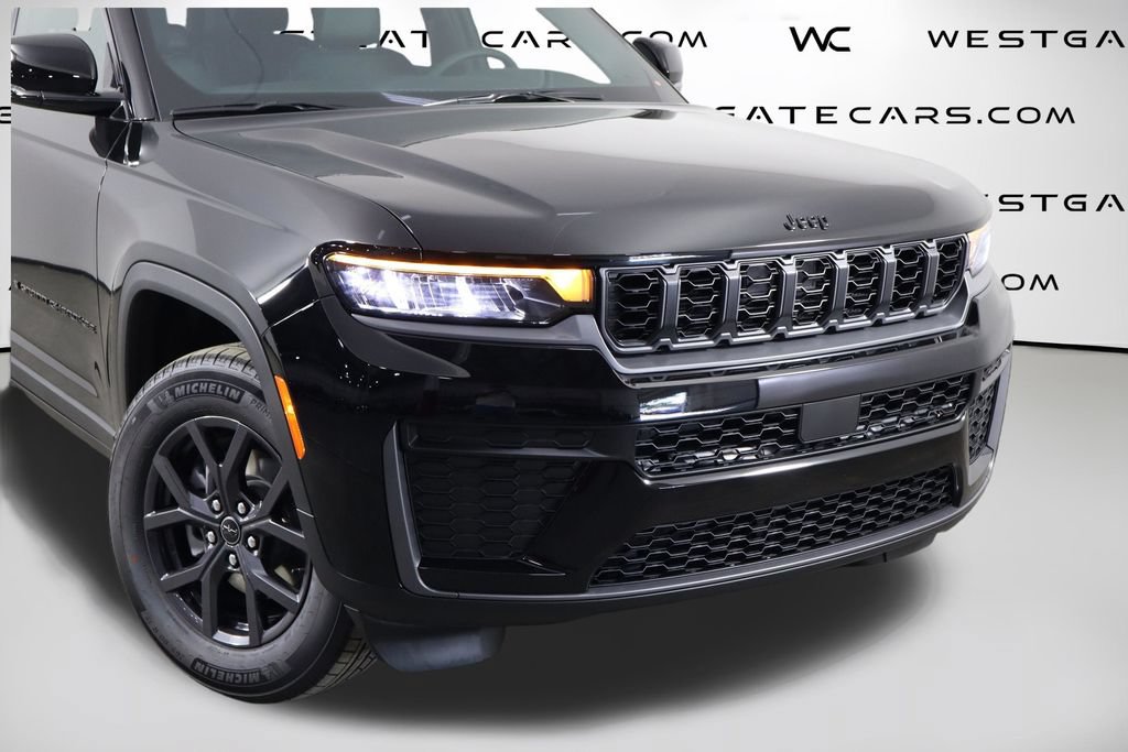 New 2027 Jeep Grand Cherokee Altitude AWD/4WD image 54