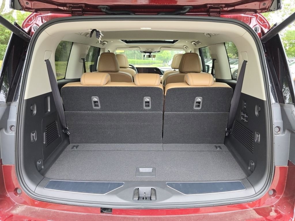 New 2025 INFINITI QX80 Luxe image 27