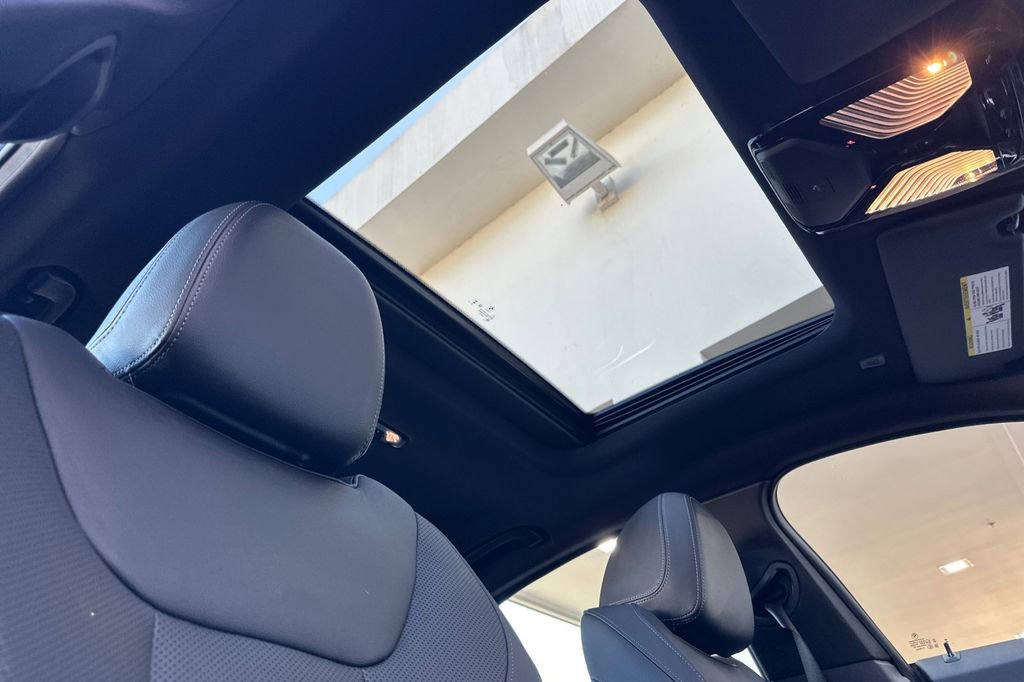 Used 2023 BMW i4 eDrive35 w/ Premium Package image 17