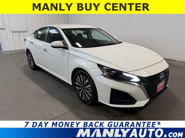 Used 2023 Nissan Altima 2.5 SV
