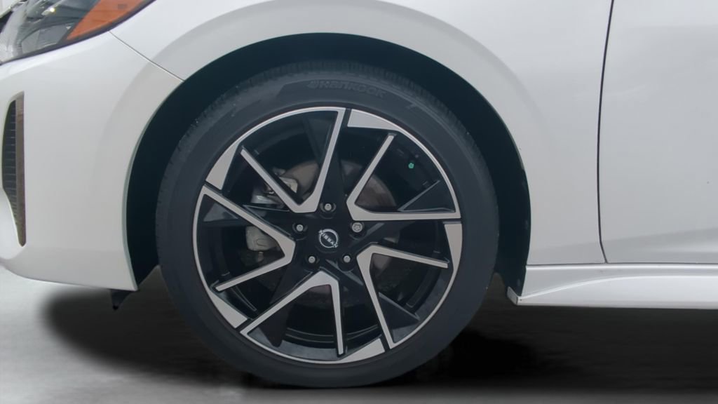Certified 2024 Nissan Sentra SR FWD image 10