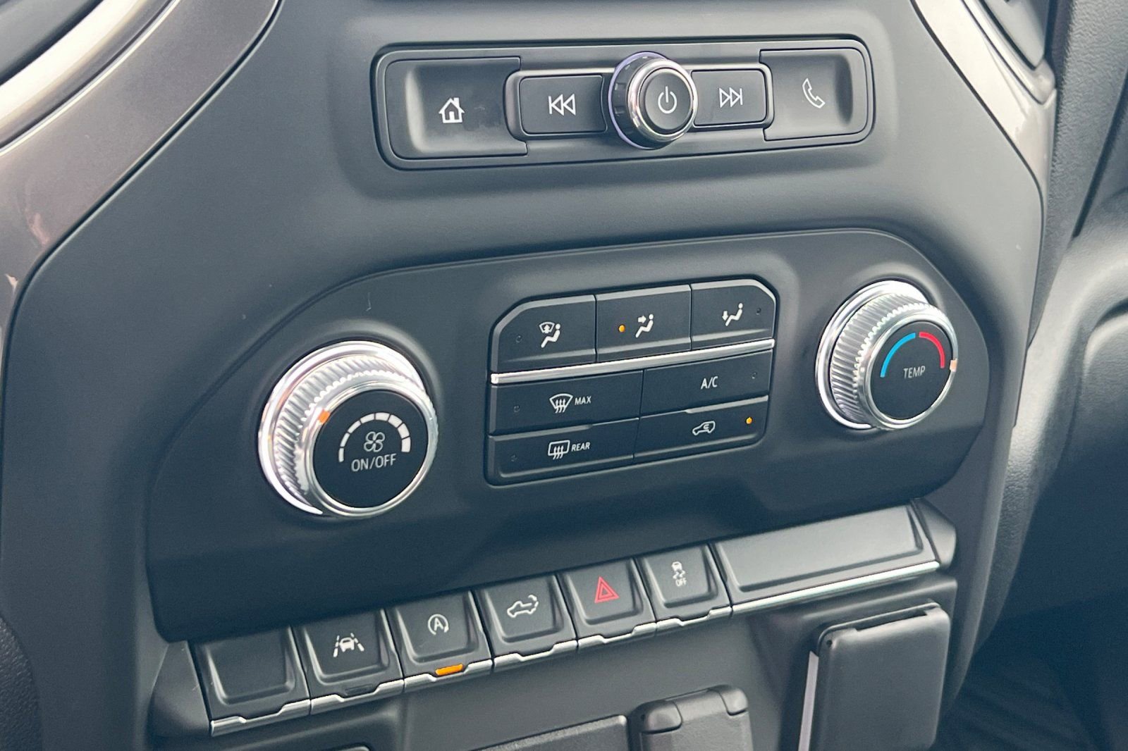 Used 2025 GMC Sierra 1500 Pro w/ Graphite Edition image 27