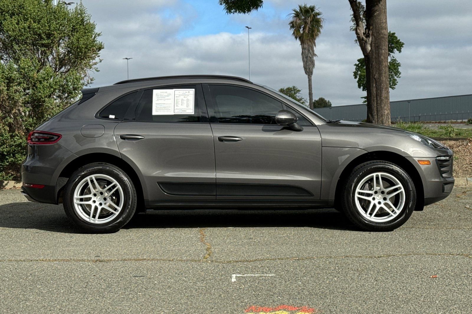 Used 2018 Porsche Macan image 2