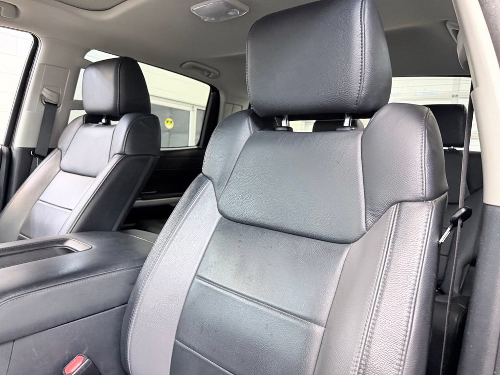 Used 2018 Toyota Tundra Limited w/ Limited Premium Package AWD/4WD image 18