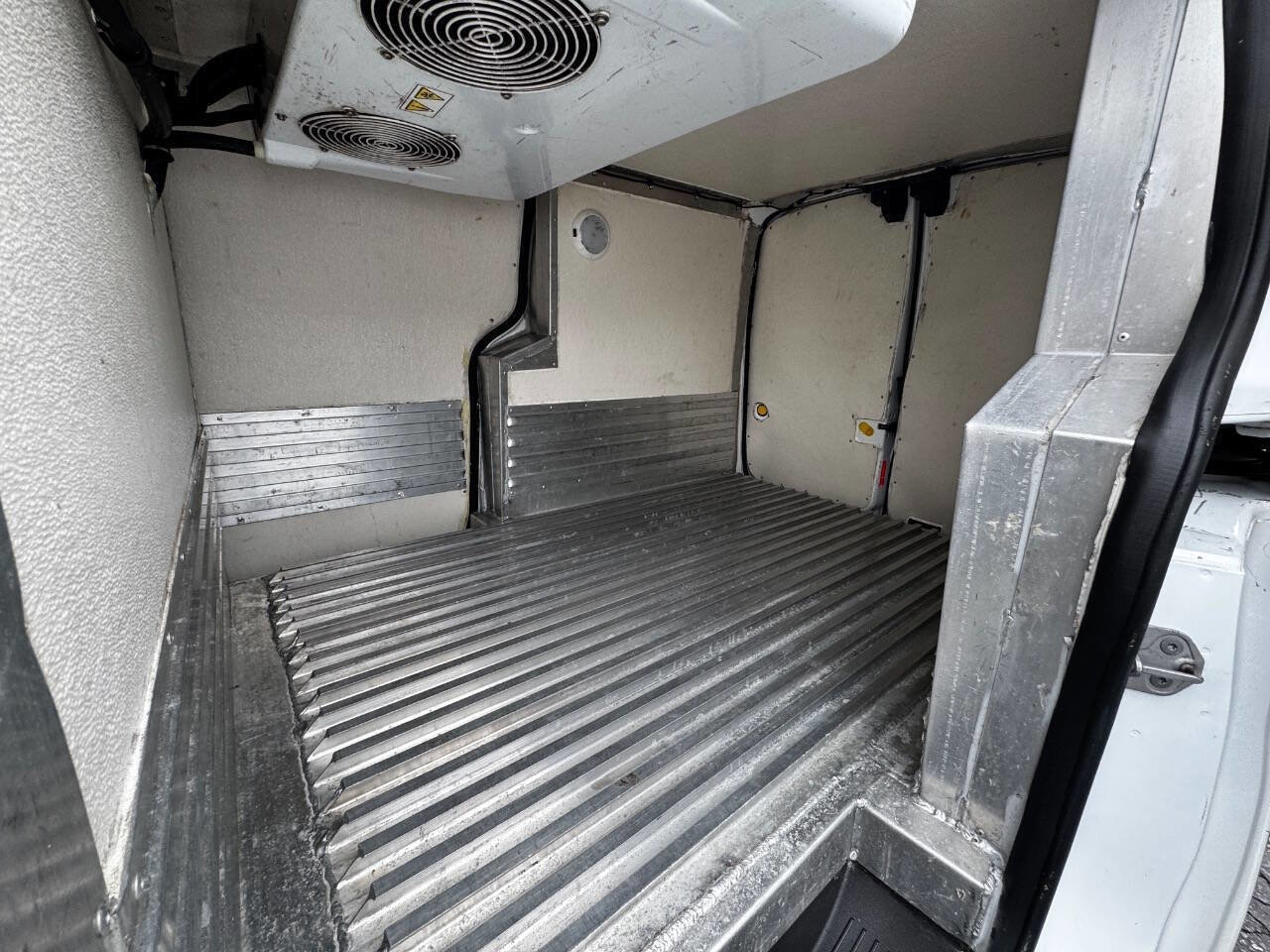 Used 2016 Ford Transit Connect XL image 7