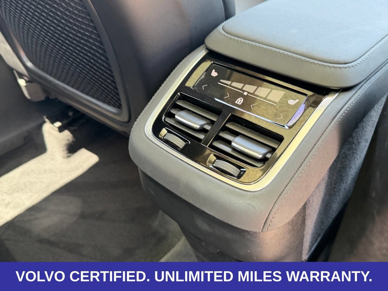 Certified 2026 Volvo XC90 B6 Ultra AWD/4WD image 32