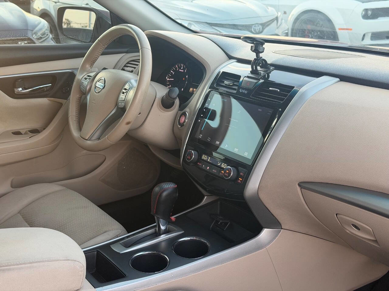 Used 2015 Nissan Altima 2.5 SV image 28