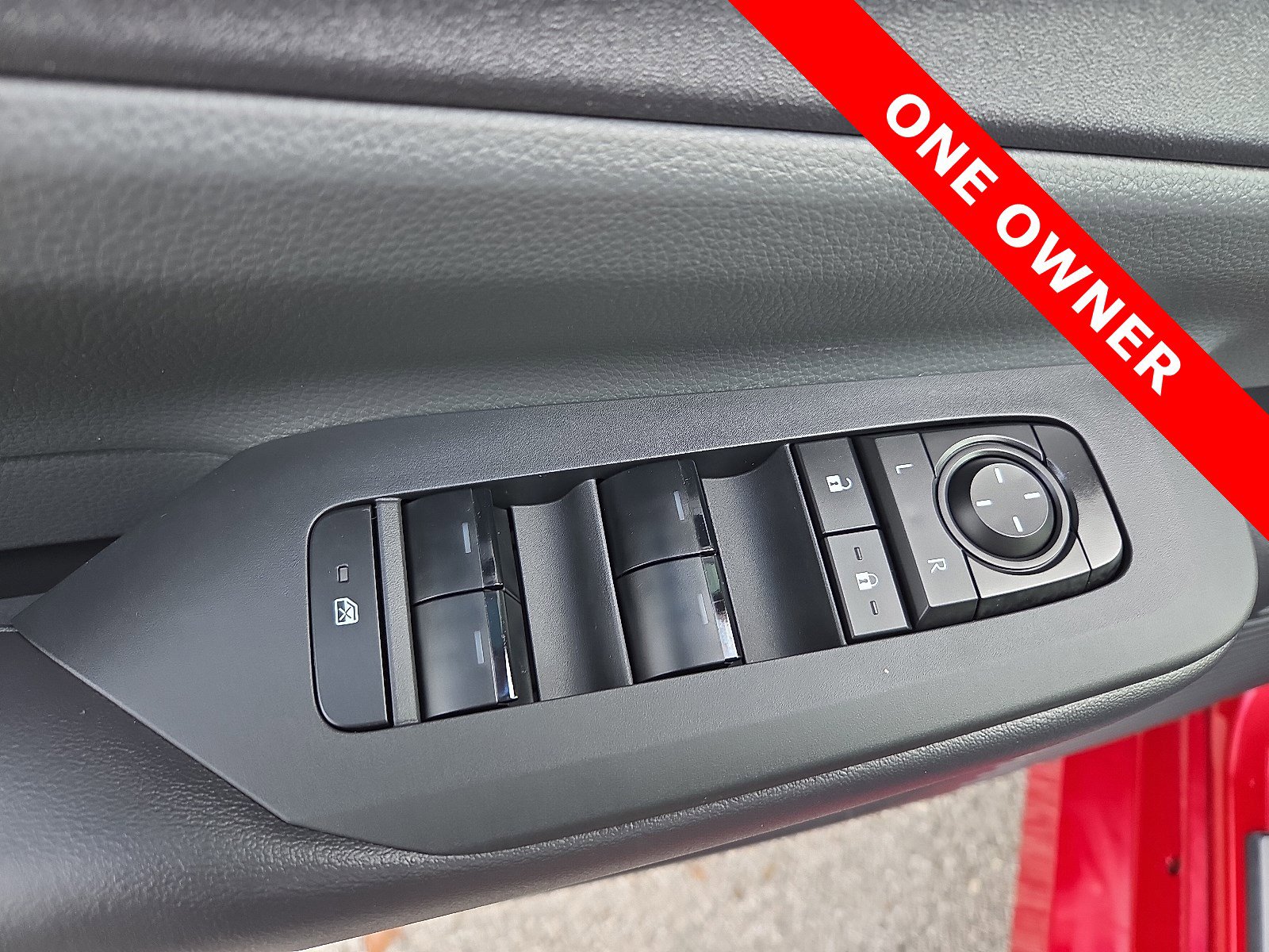 Used 2023 Toyota Prius LE image 15