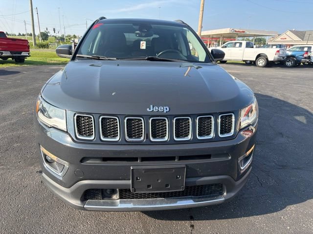 Used 2018 Jeep Compass Limited w/ Navigation Group FWD image 2