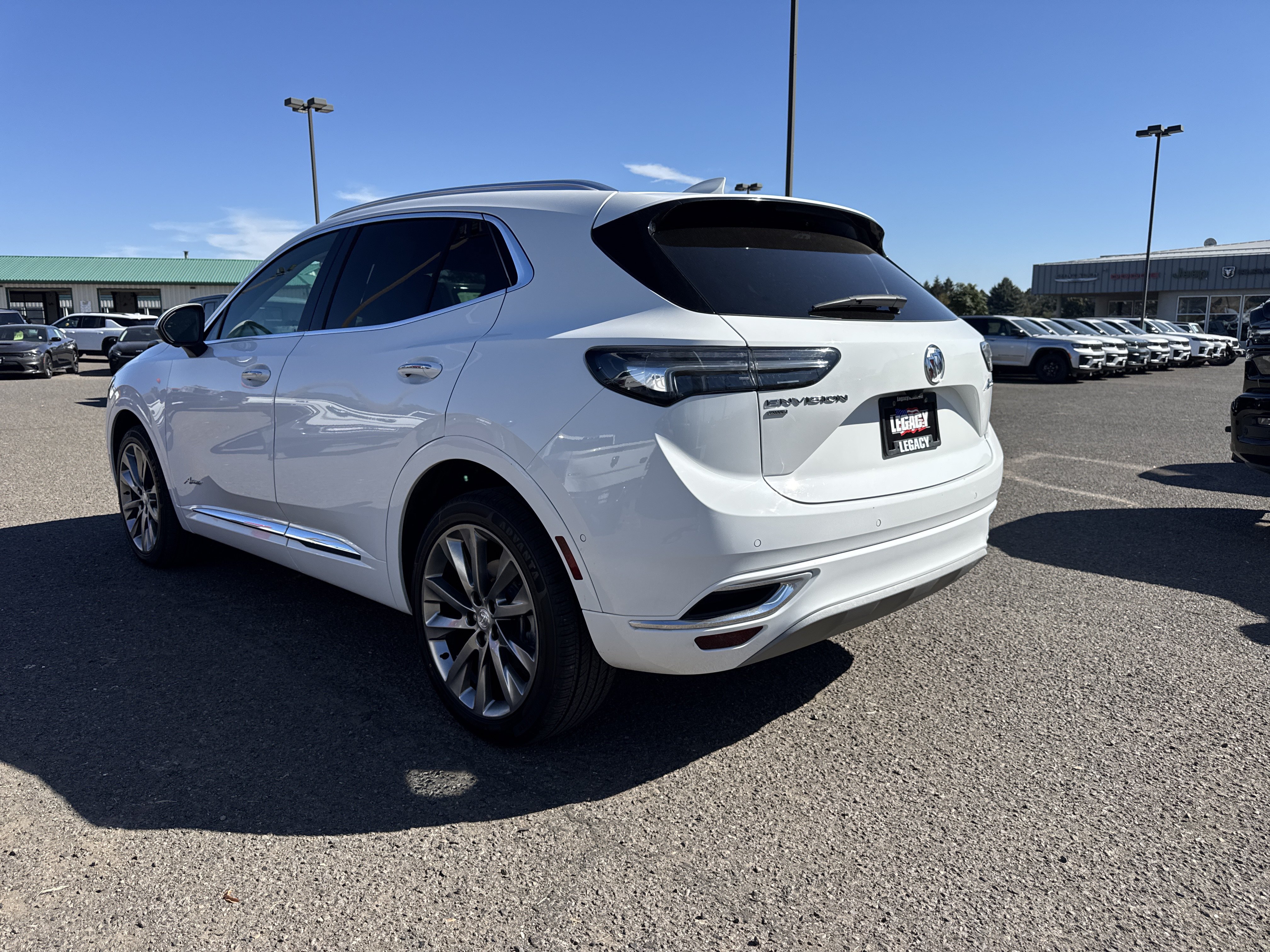 Used 2021 Buick Envision Avenir w/ Technology Package II AWD/4WD image 5