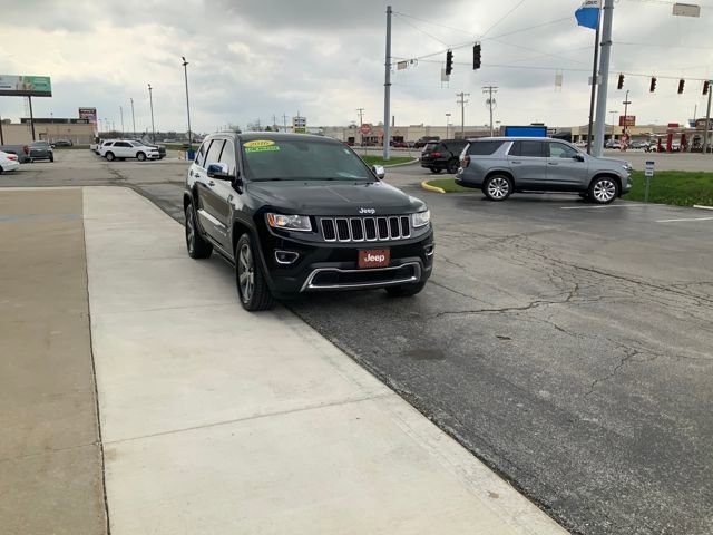 Used 2016 Jeep Grand Cherokee Limited AWD/4WD image 4
