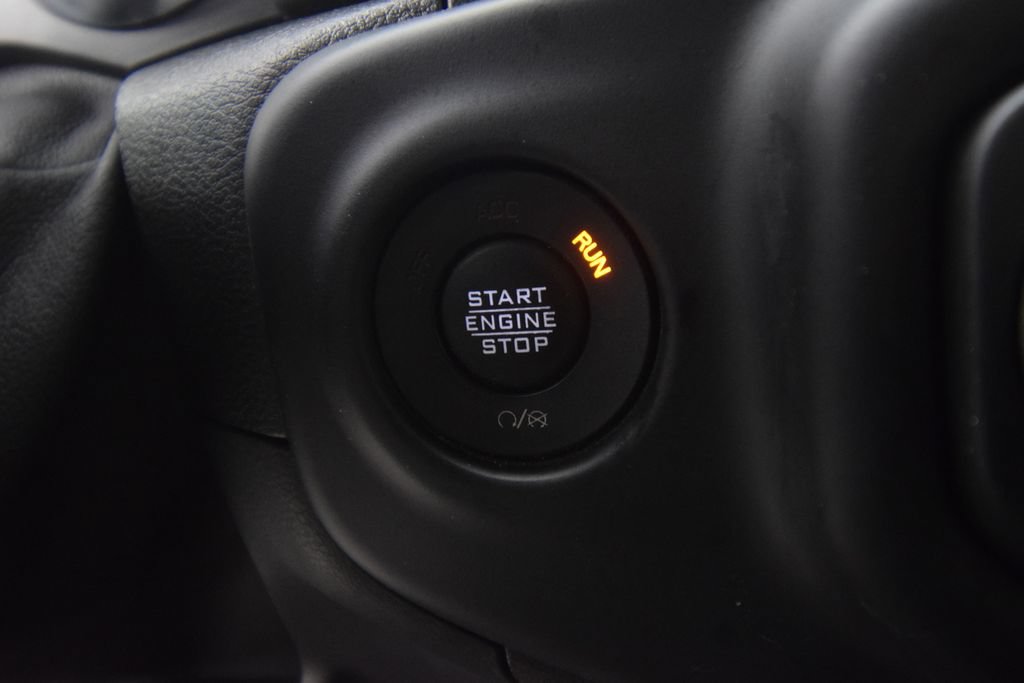 Used 2021 Jeep Wrangler Unlimited Sahara AWD/4WD image 36
