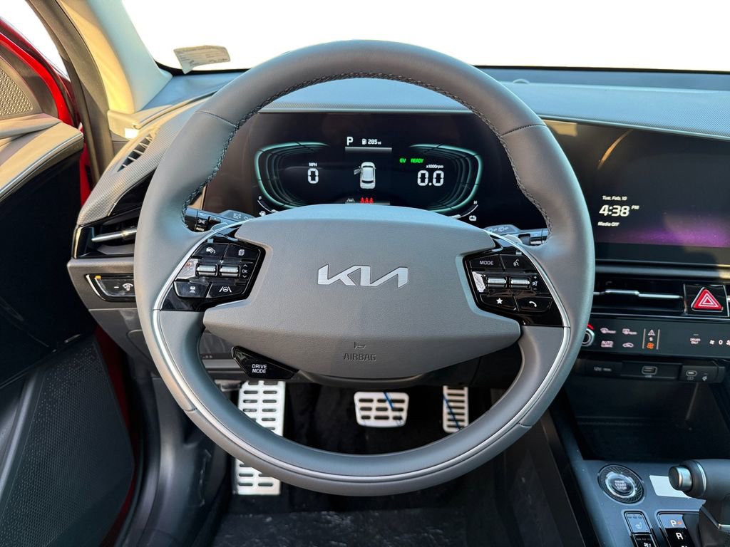New 2025 Kia Niro SX Touring image 12