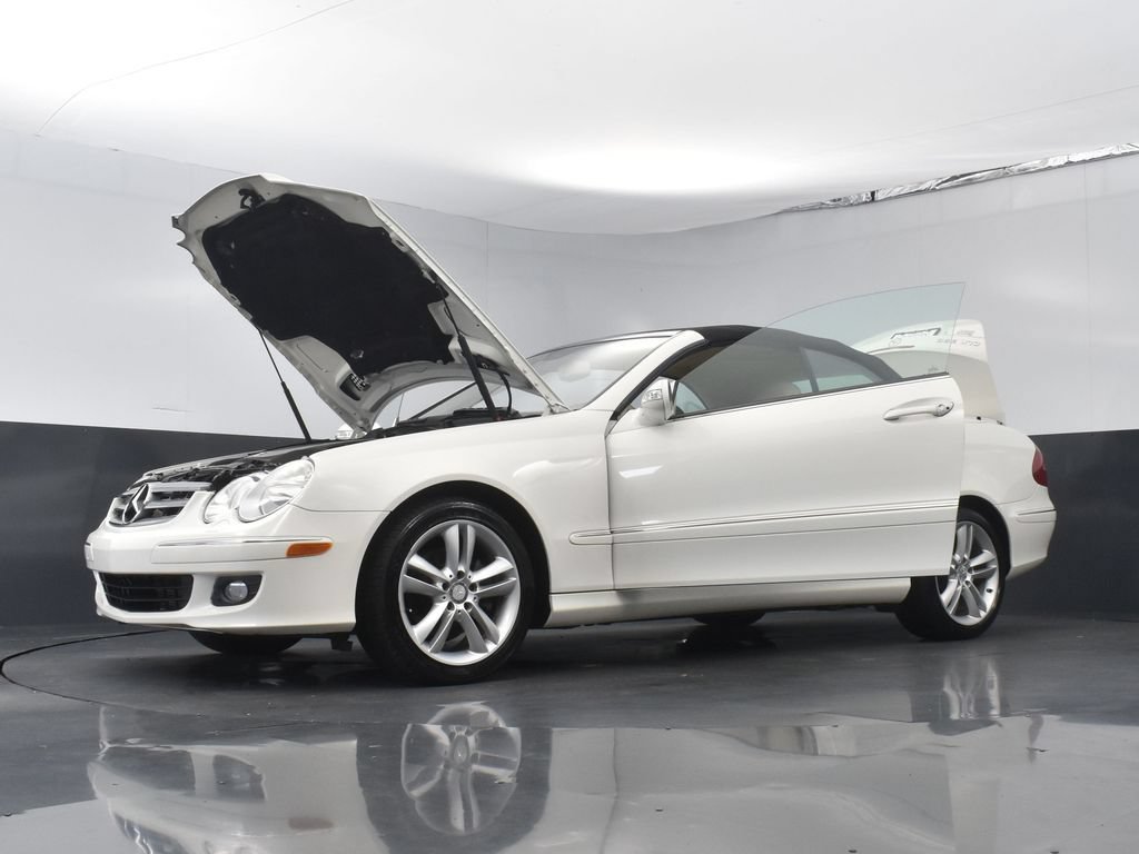 Used 2008 Mercedes-Benz CLK 350 Cabriolet image 34