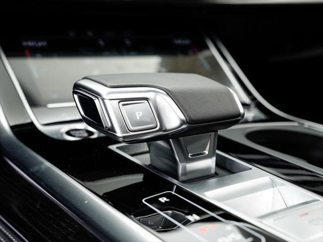 Certified 2025 Audi Q8 Premium Plus w/ Premium Plus Package AWD/4WD image 17
