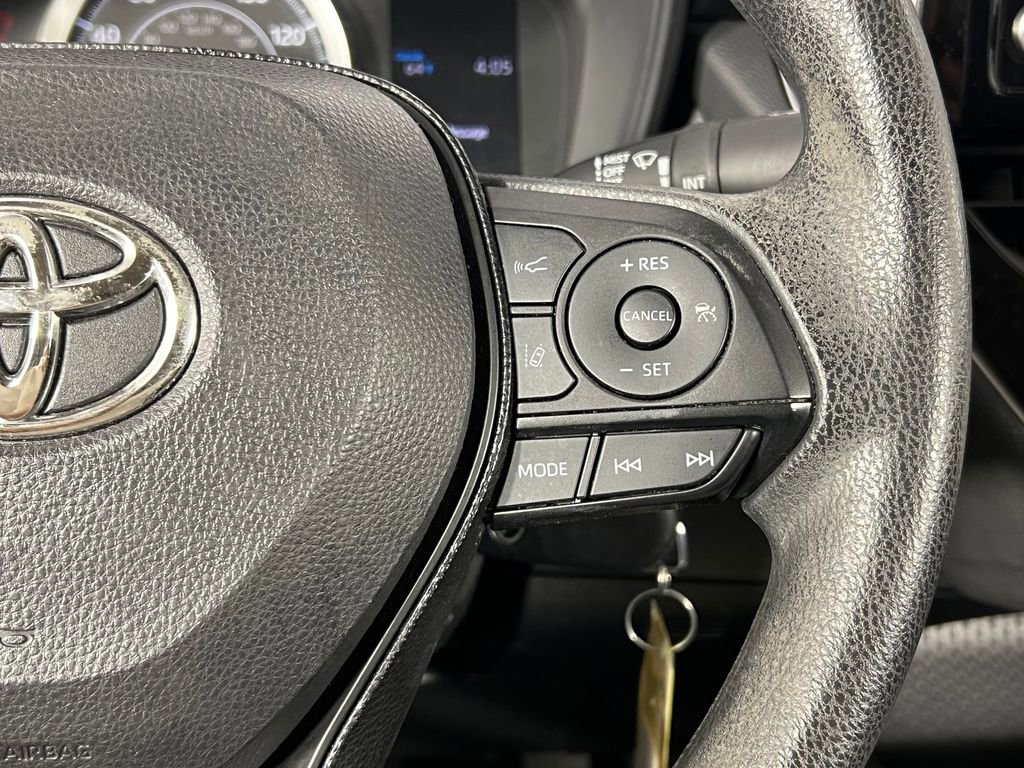 Used 2021 Toyota Corolla LE image 10