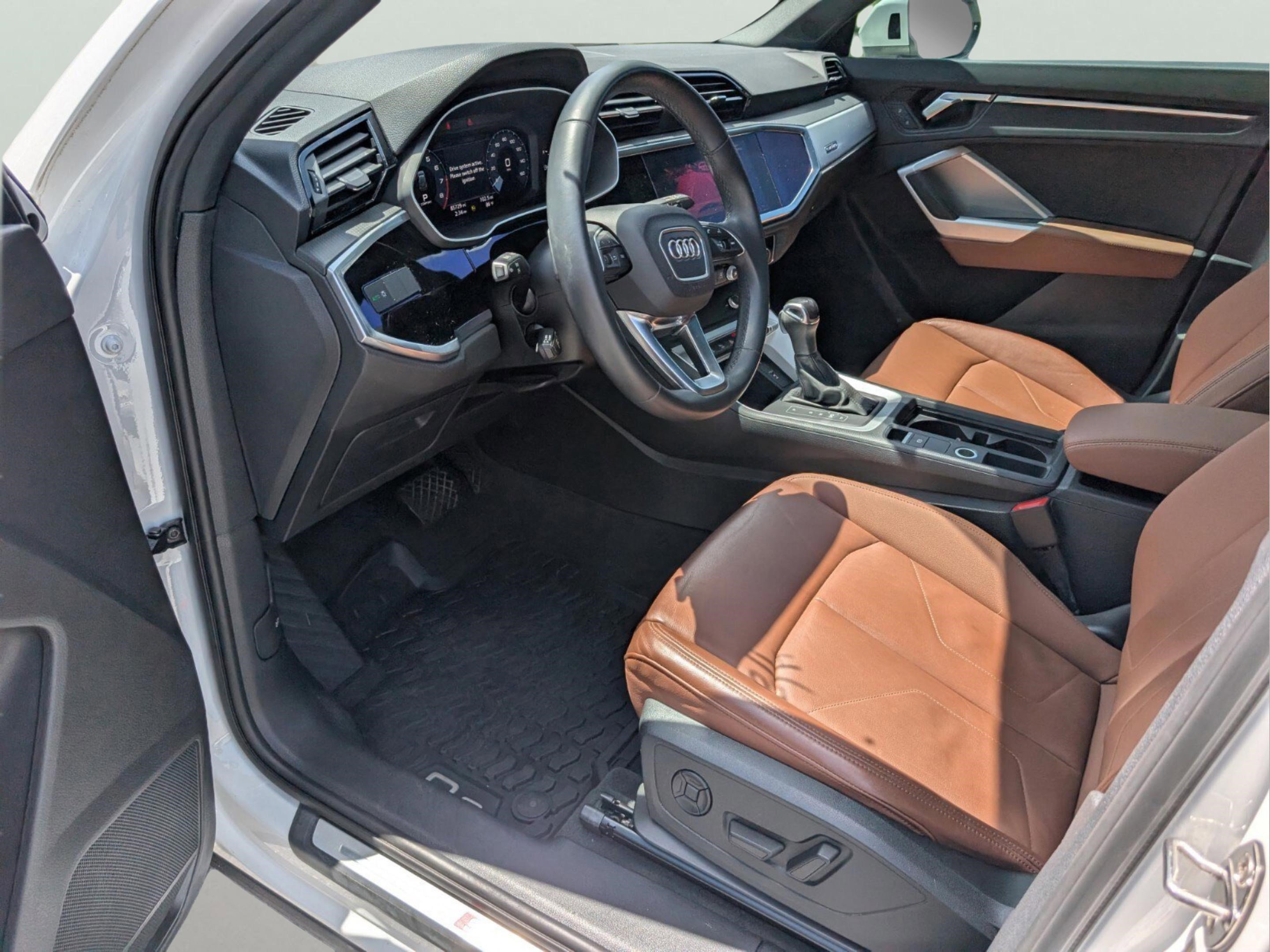 Used 2021 Audi Q3 2.0T Premium w/ Convenience Package AWD/4WD image 10