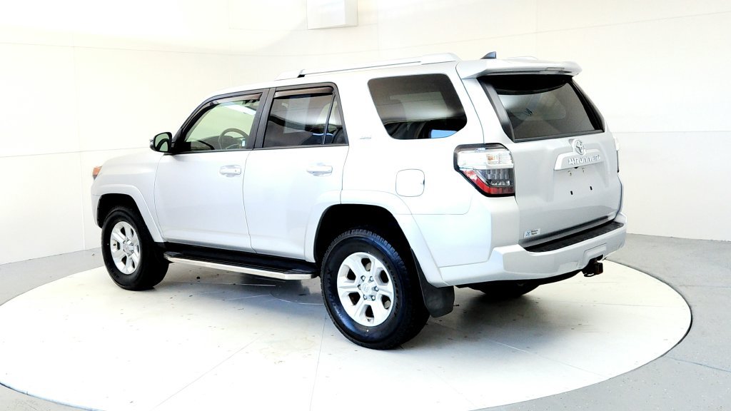 Certified 2017 Toyota 4Runner SR5 Premium AWD/4WD image 4