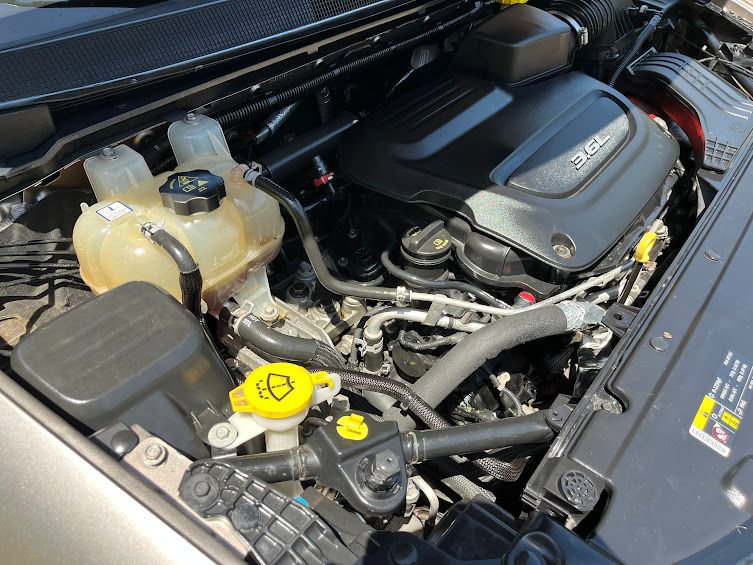 Used 2017 Chrysler Pacifica Touring FWD image 30