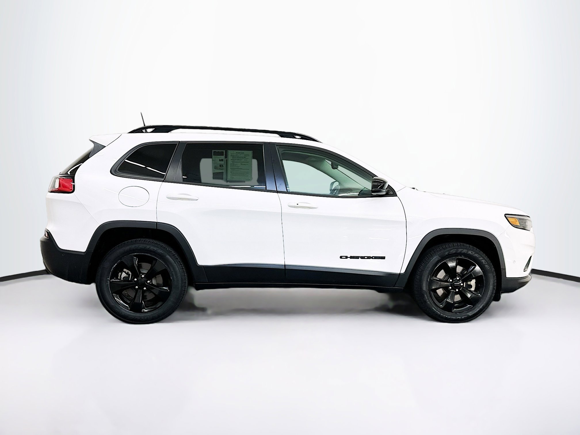 Used 2023 Jeep Cherokee Altitude Lux image 10
