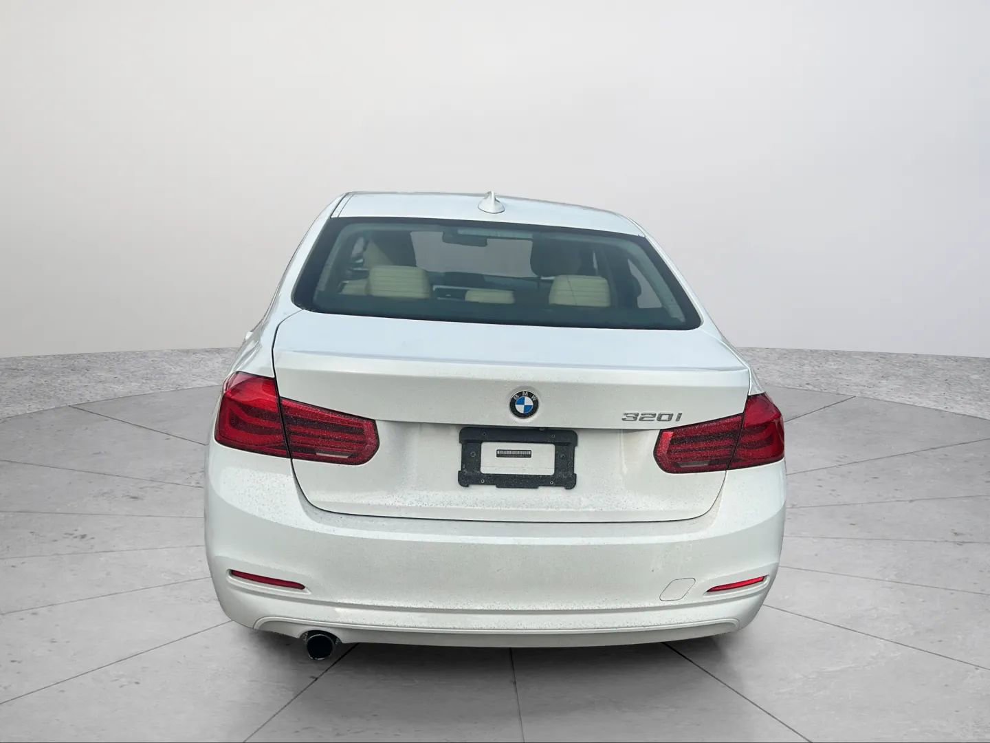 Used 2018 BMW 320i Sedan image 14