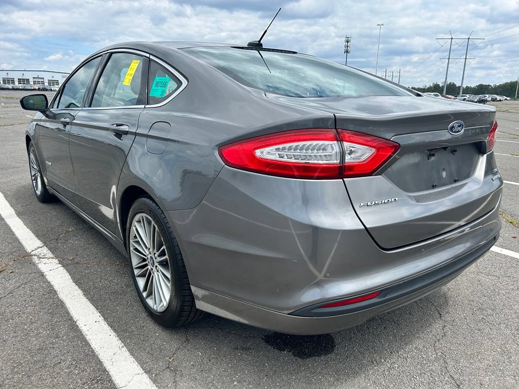 Used 2013 Ford Fusion SE FWD image 3