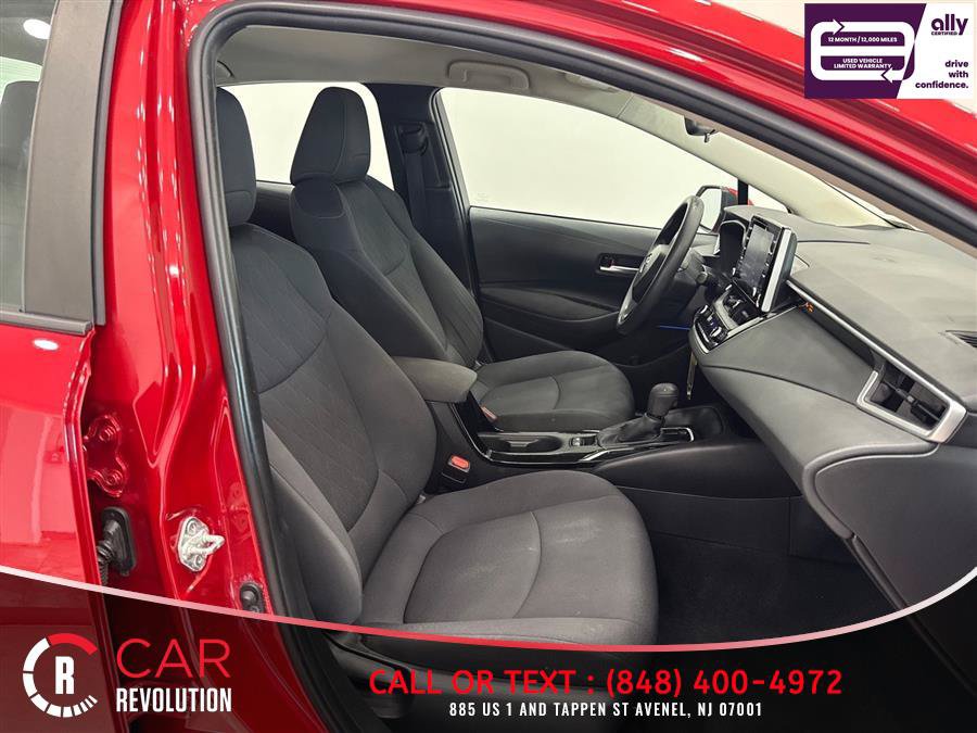 Used 2021 Toyota Corolla LE FWD image 45