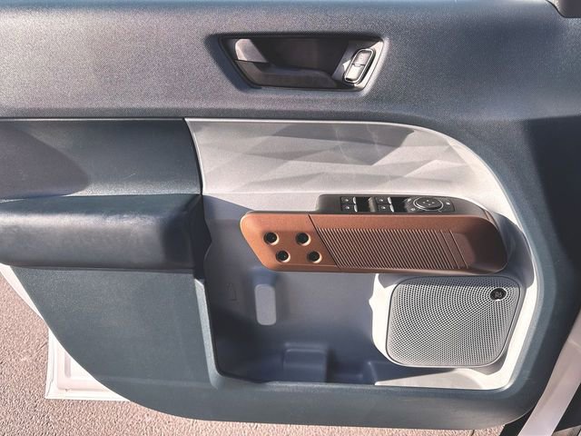 Used 2023 Ford Maverick Lariat w/ Lariat Luxury Package image 22