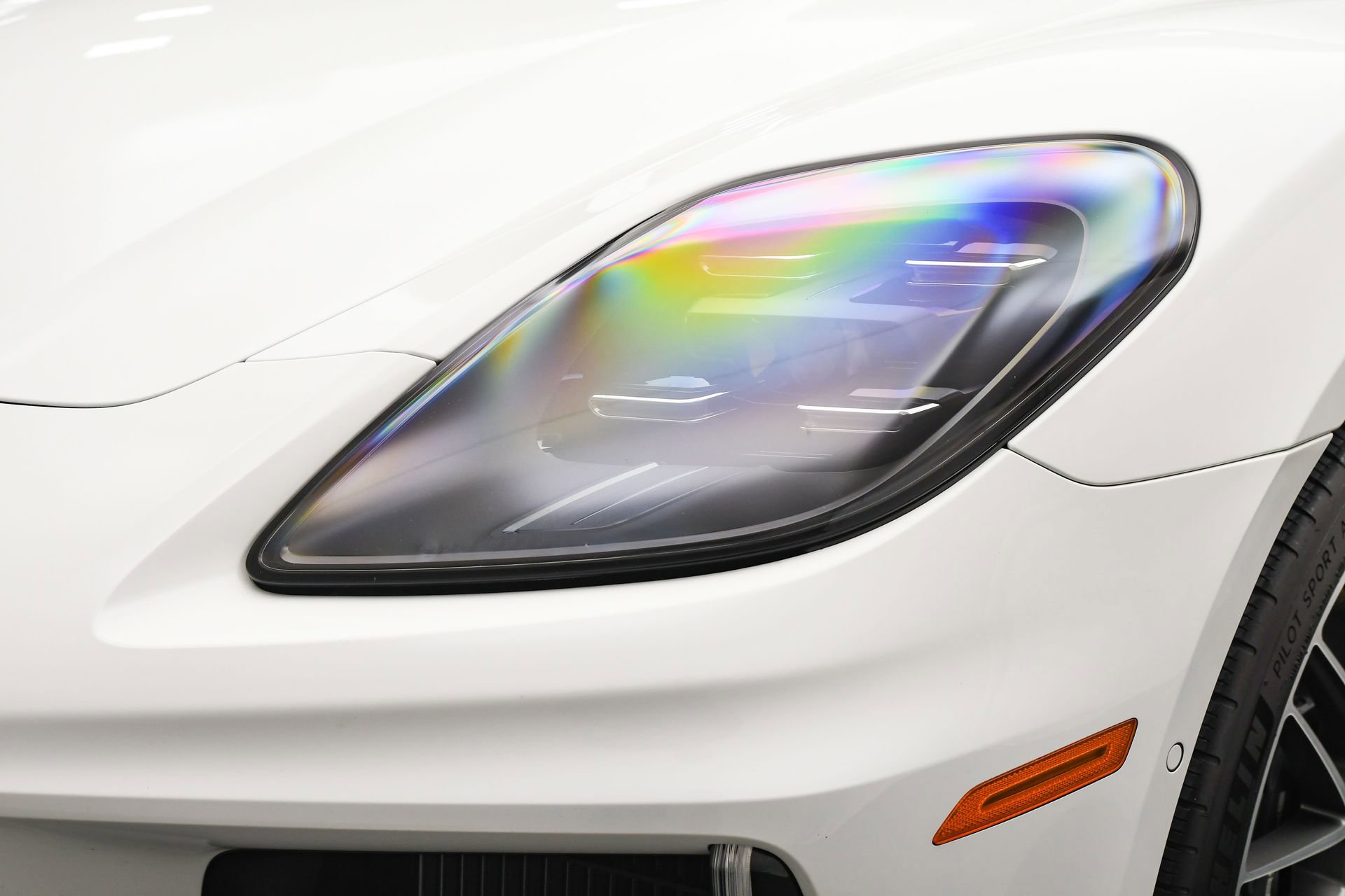 Used 2025 Porsche Panamera 4 image 29